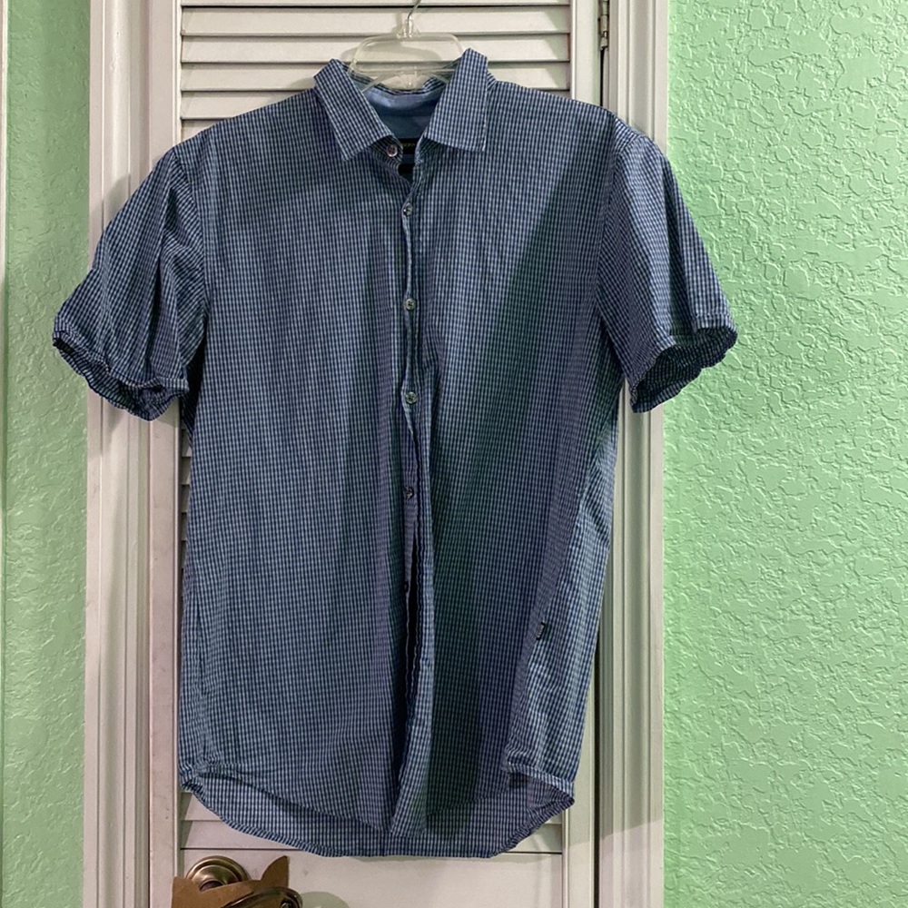 Hugo Boss Men’s Blue and White Short-Sleeve Button Down Dress Shirt L
